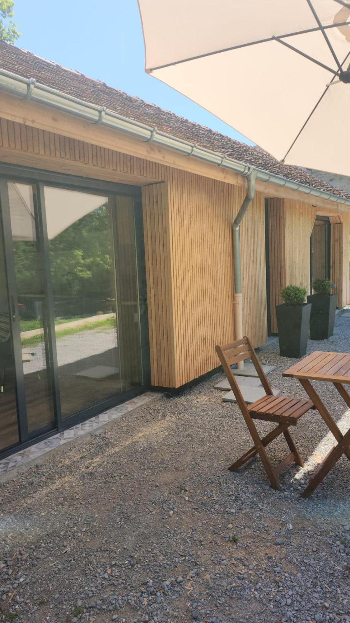 Lodge Du Chateau De Feschaux Villeneuve-sous-Pymont Esterno foto