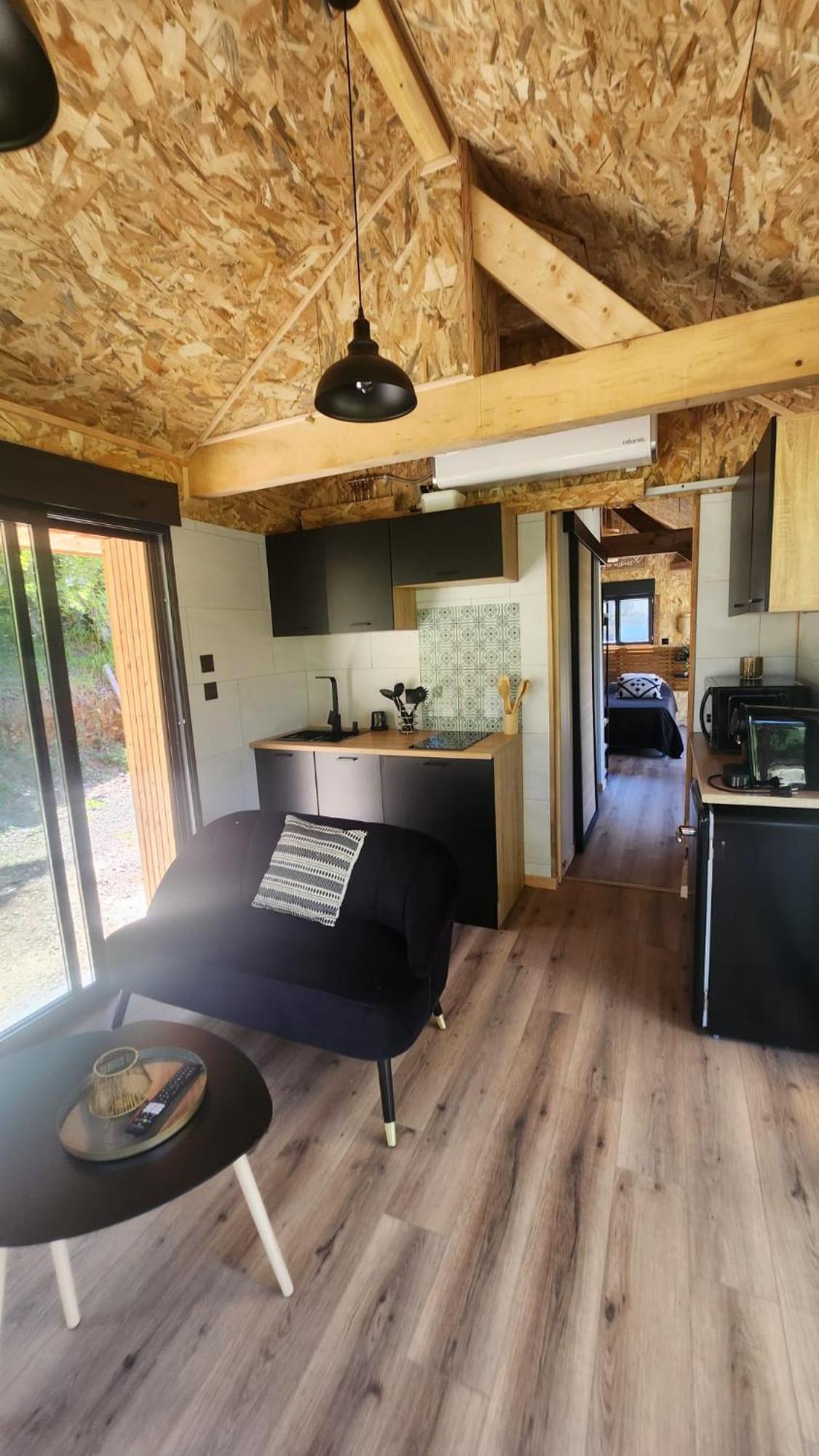 Lodge Du Chateau De Feschaux Villeneuve-sous-Pymont Esterno foto